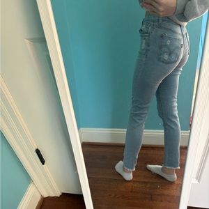 Levis skinny jeans (ripped)